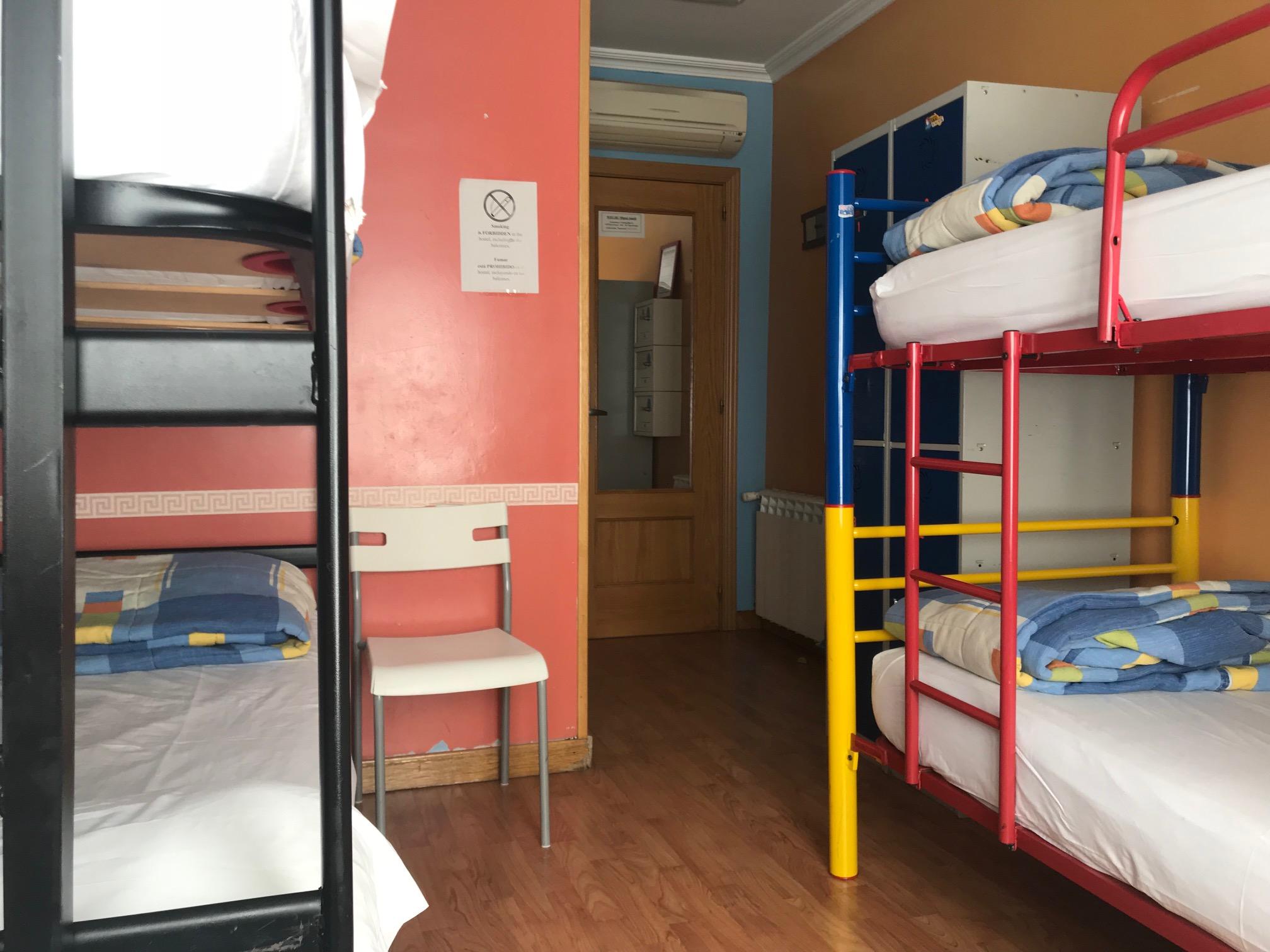 بيت شباب آر سي ميجيول أنجيل مدريد المظهر الخارجي الصورة Hostel in Madrid, Spain