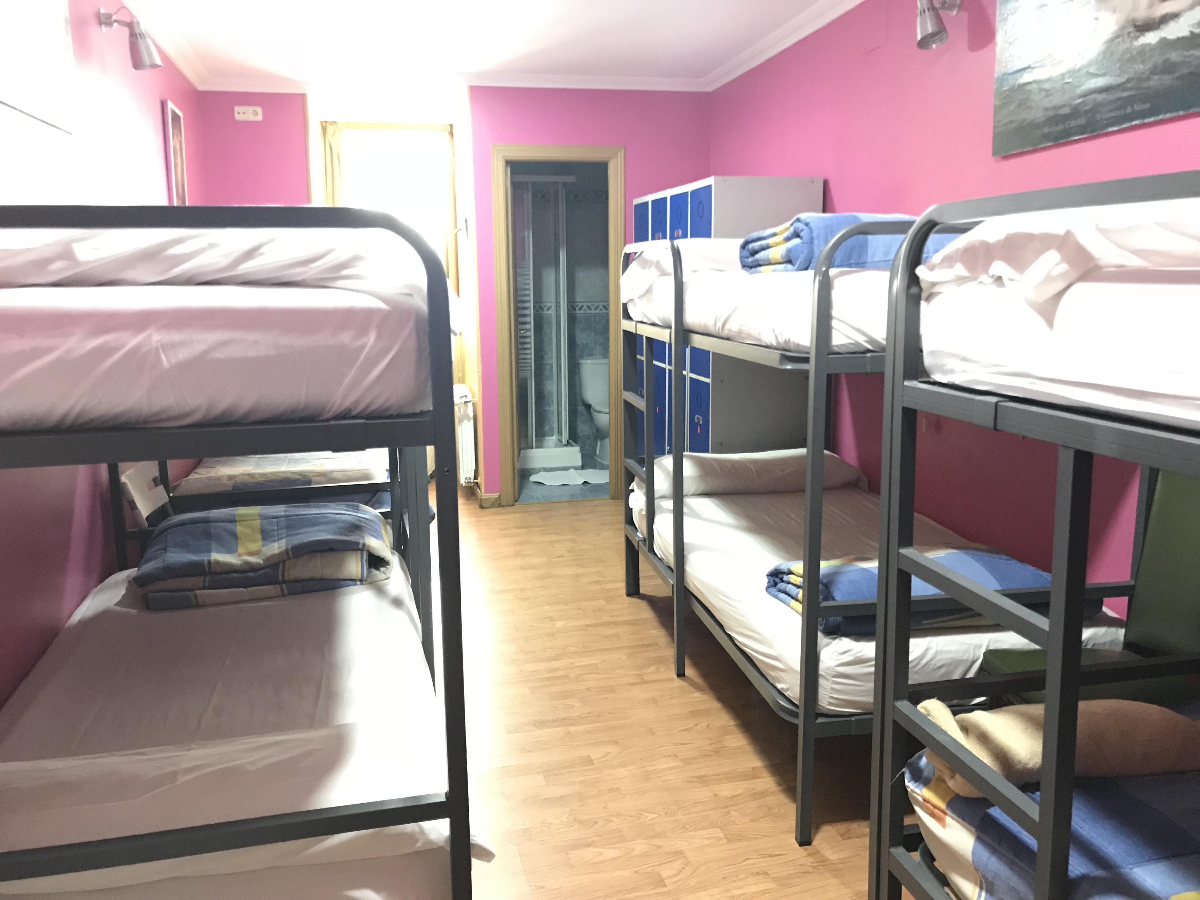 بيت شباب آر سي ميجيول أنجيل مدريد المظهر الخارجي الصورة Hostel in Madrid, Spain