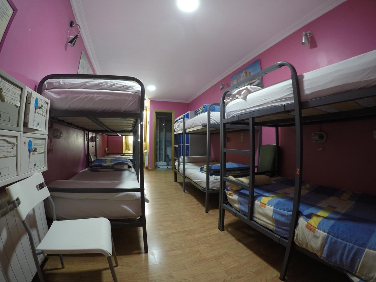 بيت شباب آر سي ميجيول أنجيل مدريد المظهر الخارجي الصورة Hostel in Madrid, Spain