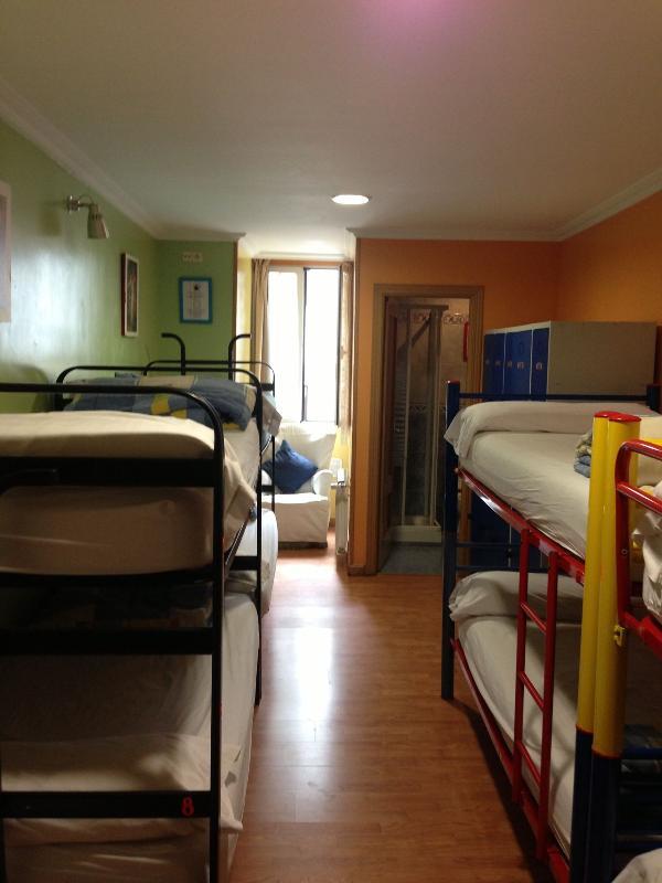 بيت شباب آر سي ميجيول أنجيل مدريد المظهر الخارجي الصورة Hostel in Madrid, Spain
